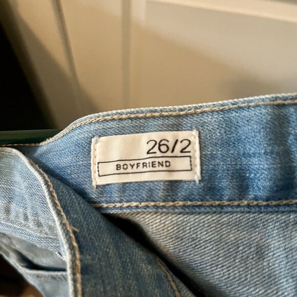 Gap Jean Shorts - Picture 3 of 3